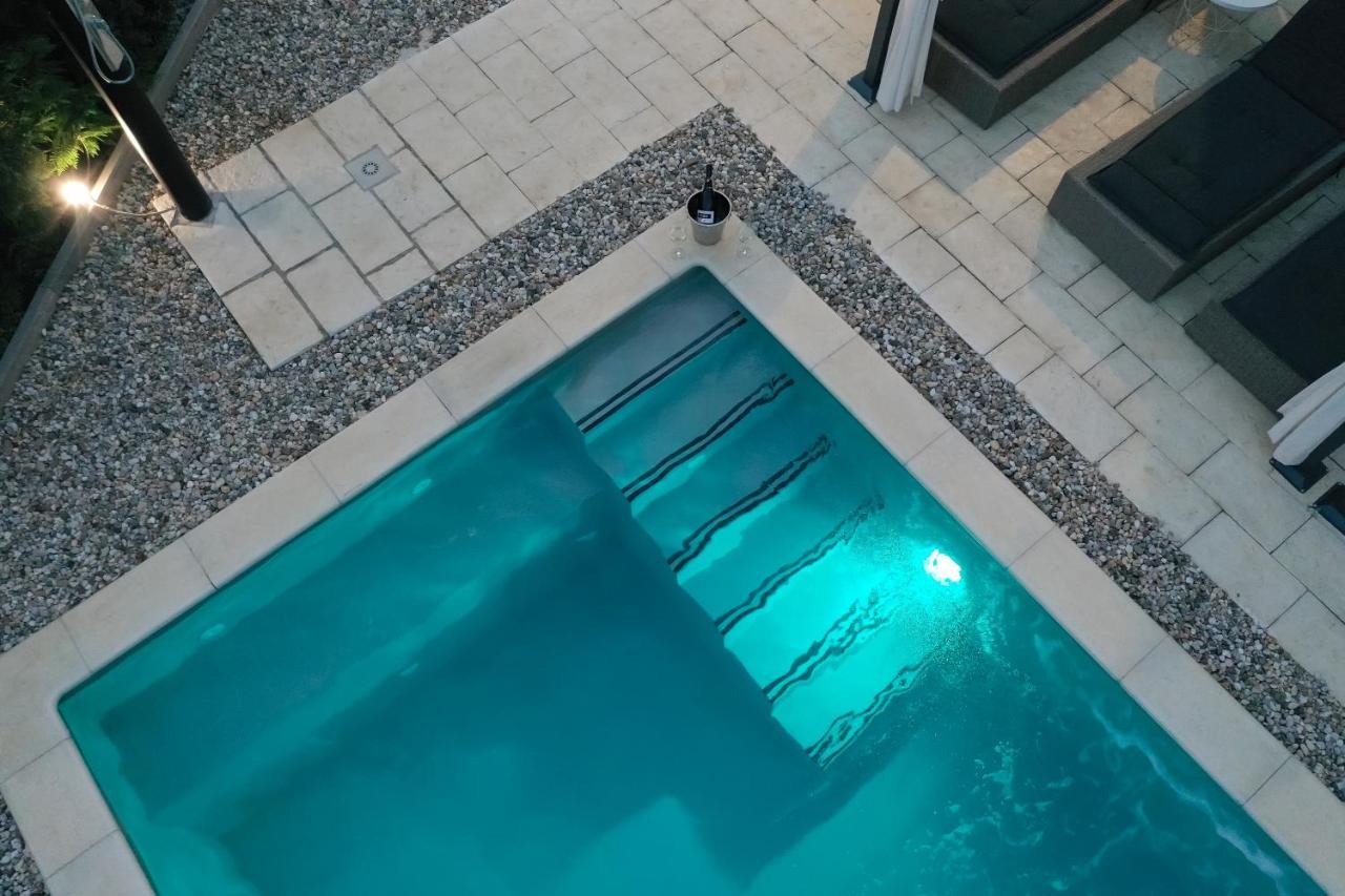 ריסיקה Holiday Home Tos מראה חיצוני תמונה