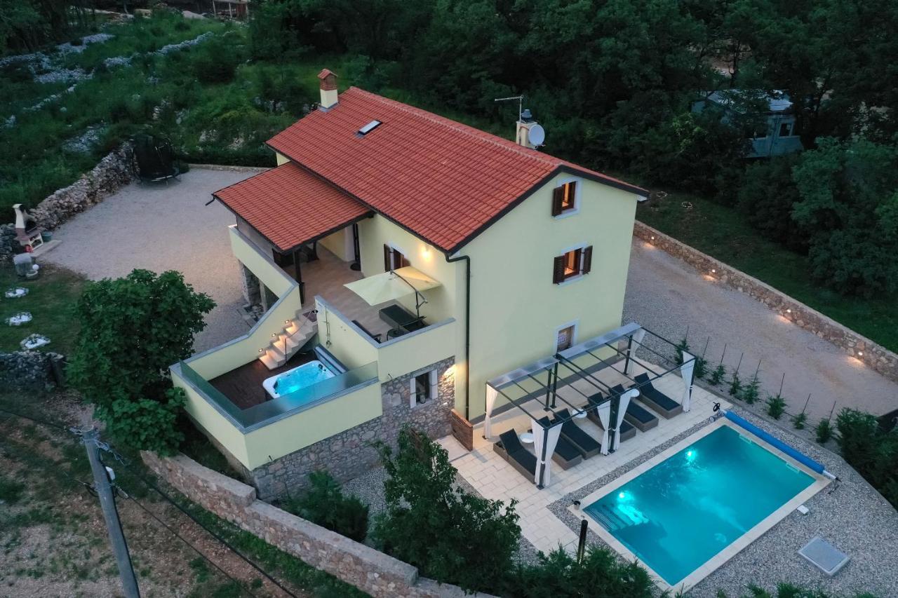 ריסיקה Holiday Home Tos מראה חיצוני תמונה