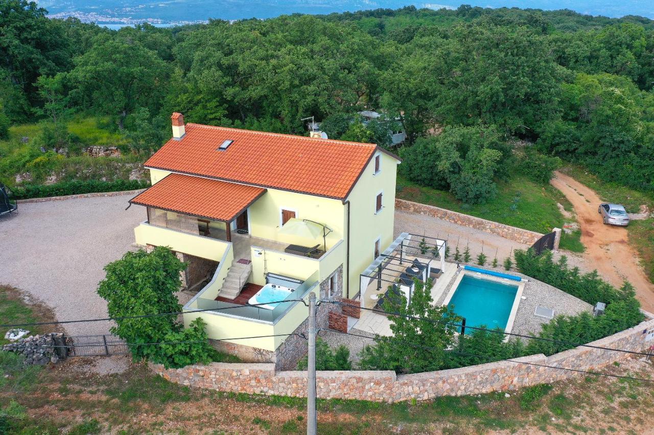 ריסיקה Holiday Home Tos מראה חיצוני תמונה