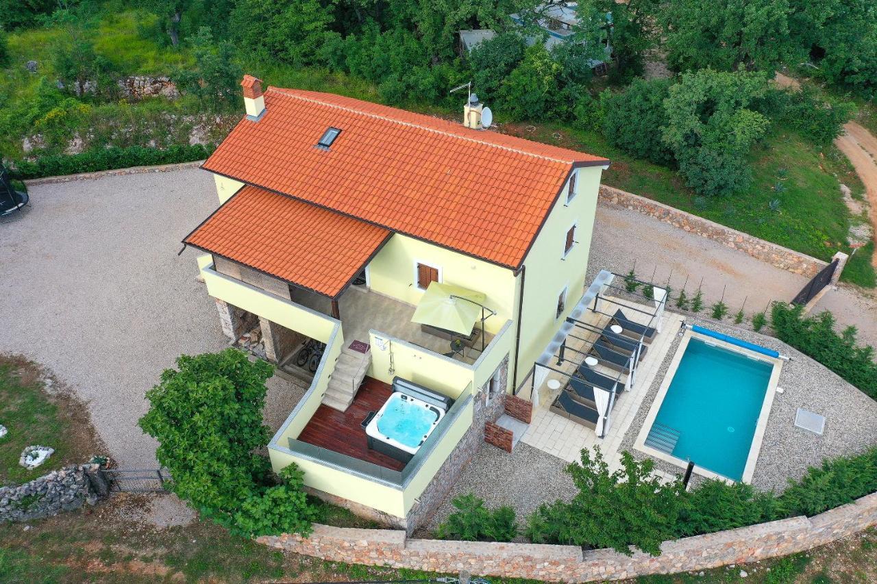 ריסיקה Holiday Home Tos מראה חיצוני תמונה
